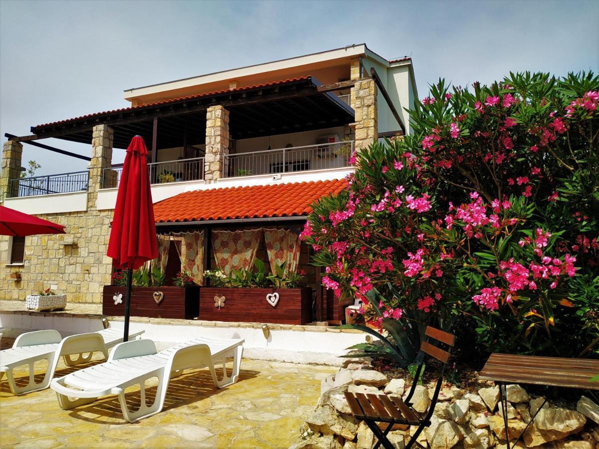 Apartments Kaic Rogač 外观 照片